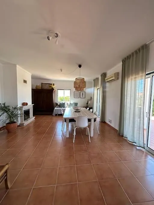בית נופש אלג'זור Casa Lina - Villa With Garden And Pool