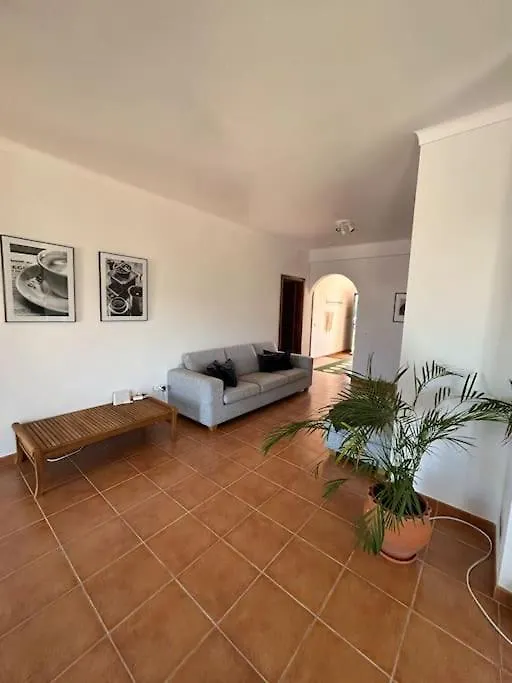 אלג'זור Casa Lina - Villa With Garden And Pool 0*,  פורטוגל